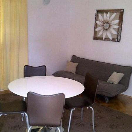 Apartments Vale - 450M To The Beach Водице Экстерьер фото