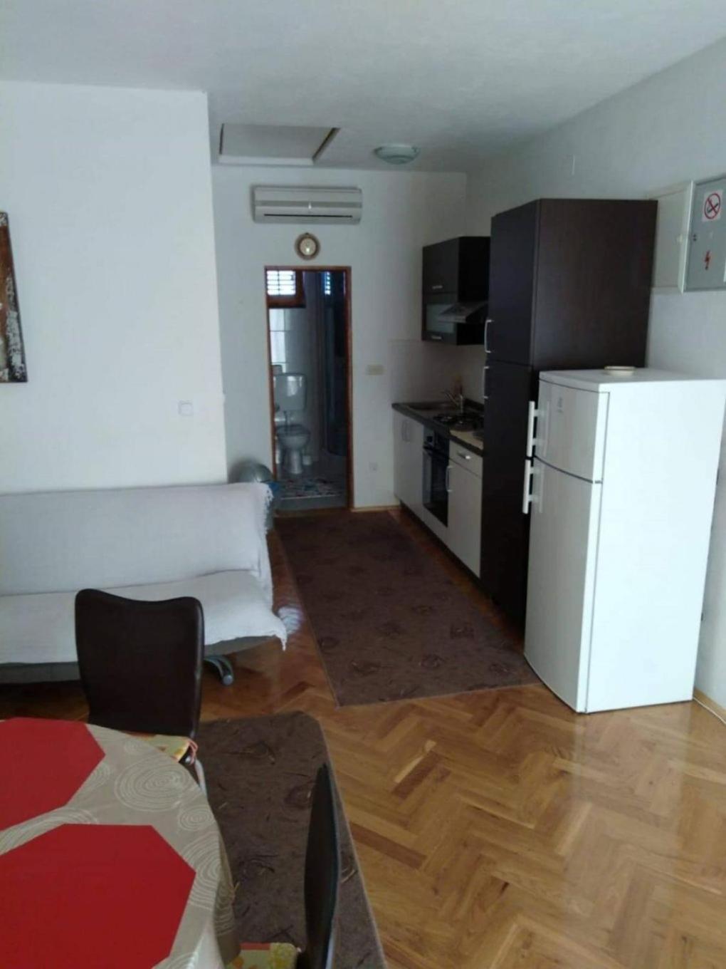 Apartments Vale - 450M To The Beach Водице Экстерьер фото