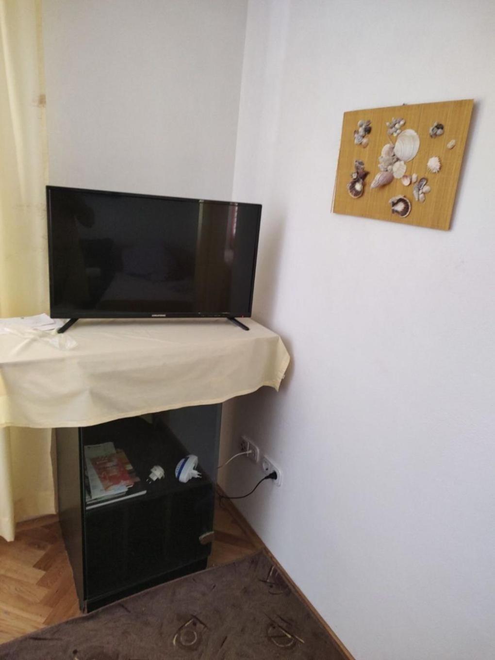 Apartments Vale - 450M To The Beach Водице Экстерьер фото